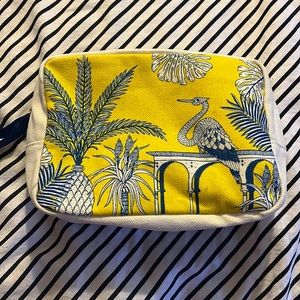 Clairns cosmetic bag